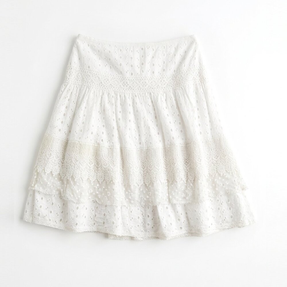 TANGO MANGO - White Eyelet Lace Skirt - Size XL
